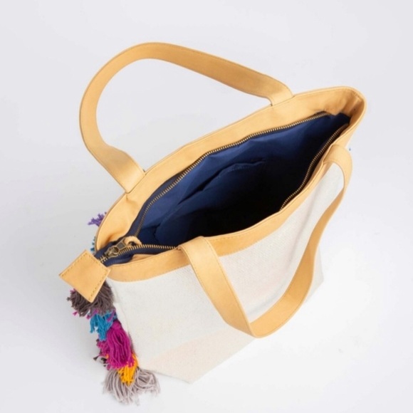 Retired NoonDay “La Gloria” Bag - Picture 3 of 4